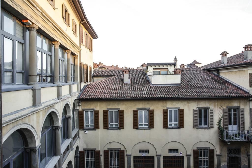 La Corte Antica Apartamento Bérgamo Habitación foto